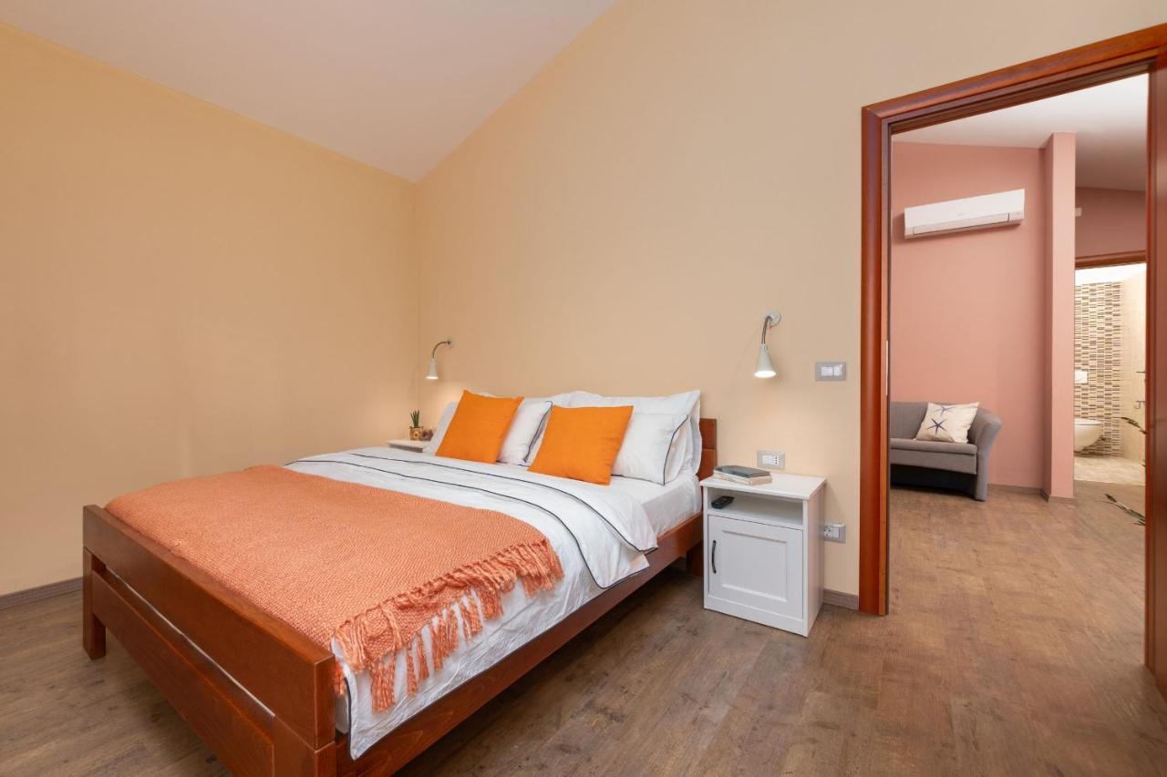 Apartment Karolina 2 Фунтана Экстерьер фото